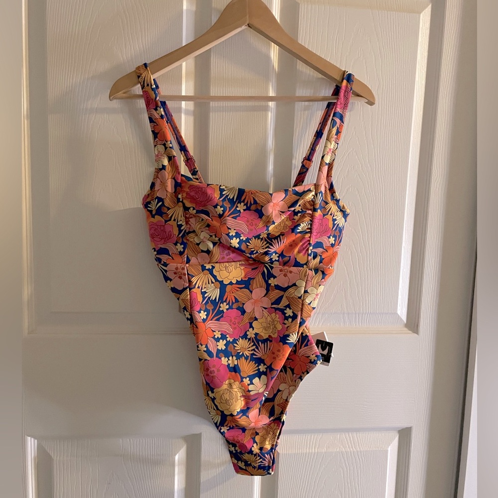 Rip Curl Kamari D-DD One Piece Swimsuit - Picture 5 of 11